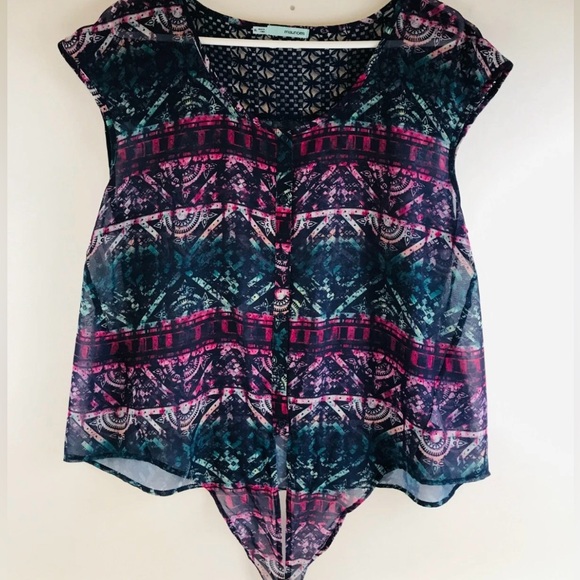 Maurices Tops - Maurices Shirt Women's Size XL Navy Blue Multicolor Sheer Waist Tie Cap Sleeve
